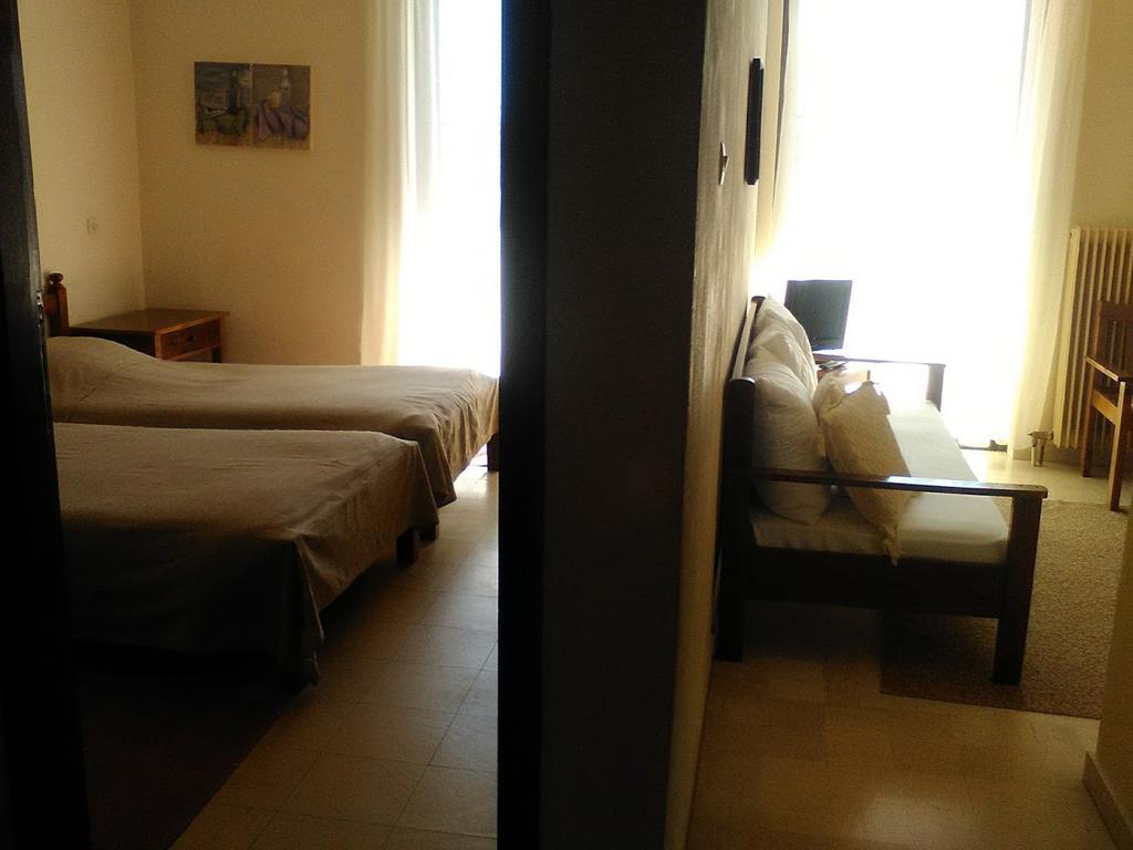 Aparthotel Iliahtides 아마린토스 외부 사진